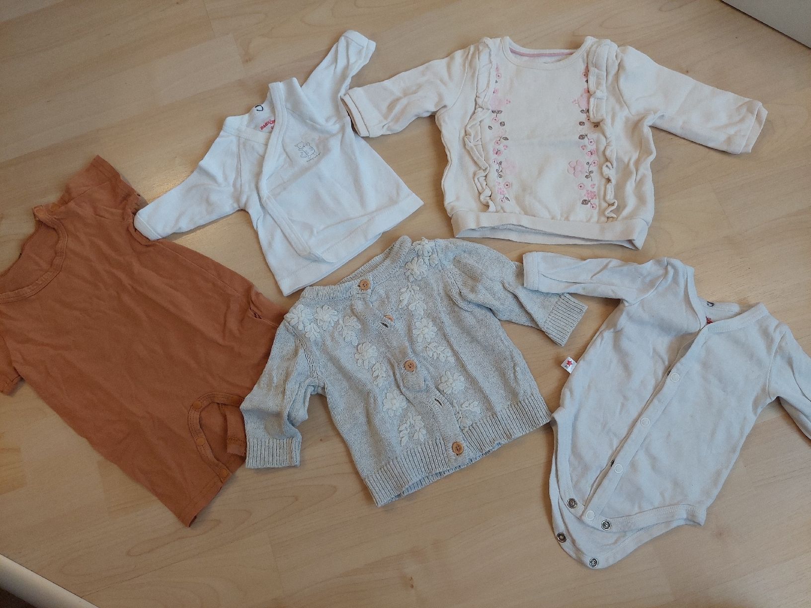 Kleiderpakete & -sets: Kleiderpaket Mädchen 50/56, 26 Teile – Gebraucht aus Gränichen von JaelRoost 6