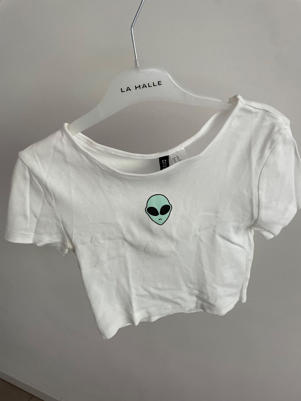 H&M Top: Crop-top alien – Usato da Sion venduto da Mazarine_