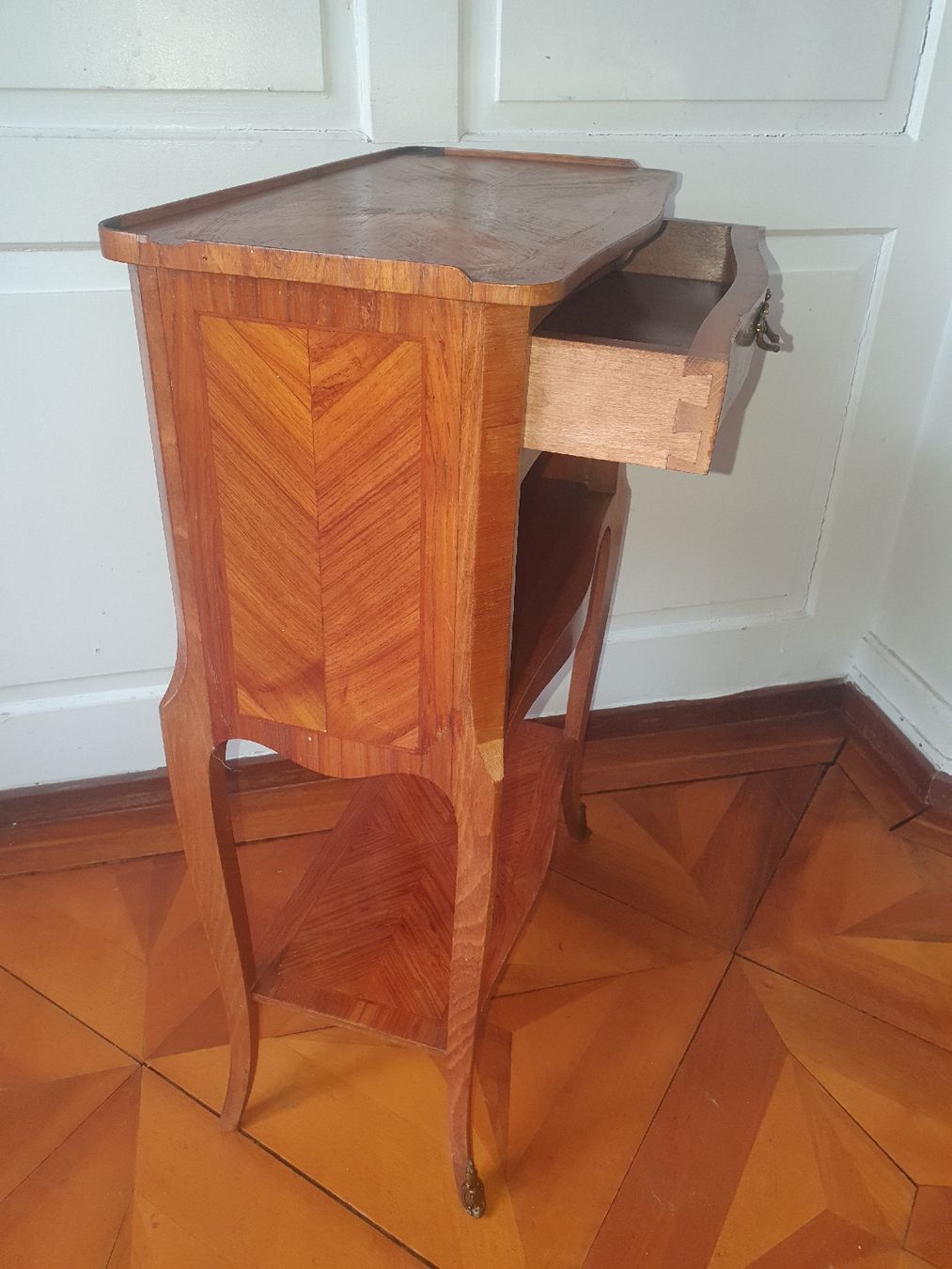Console: Schöne Konsole – Usato da Flawil venduto da Naphtali 1