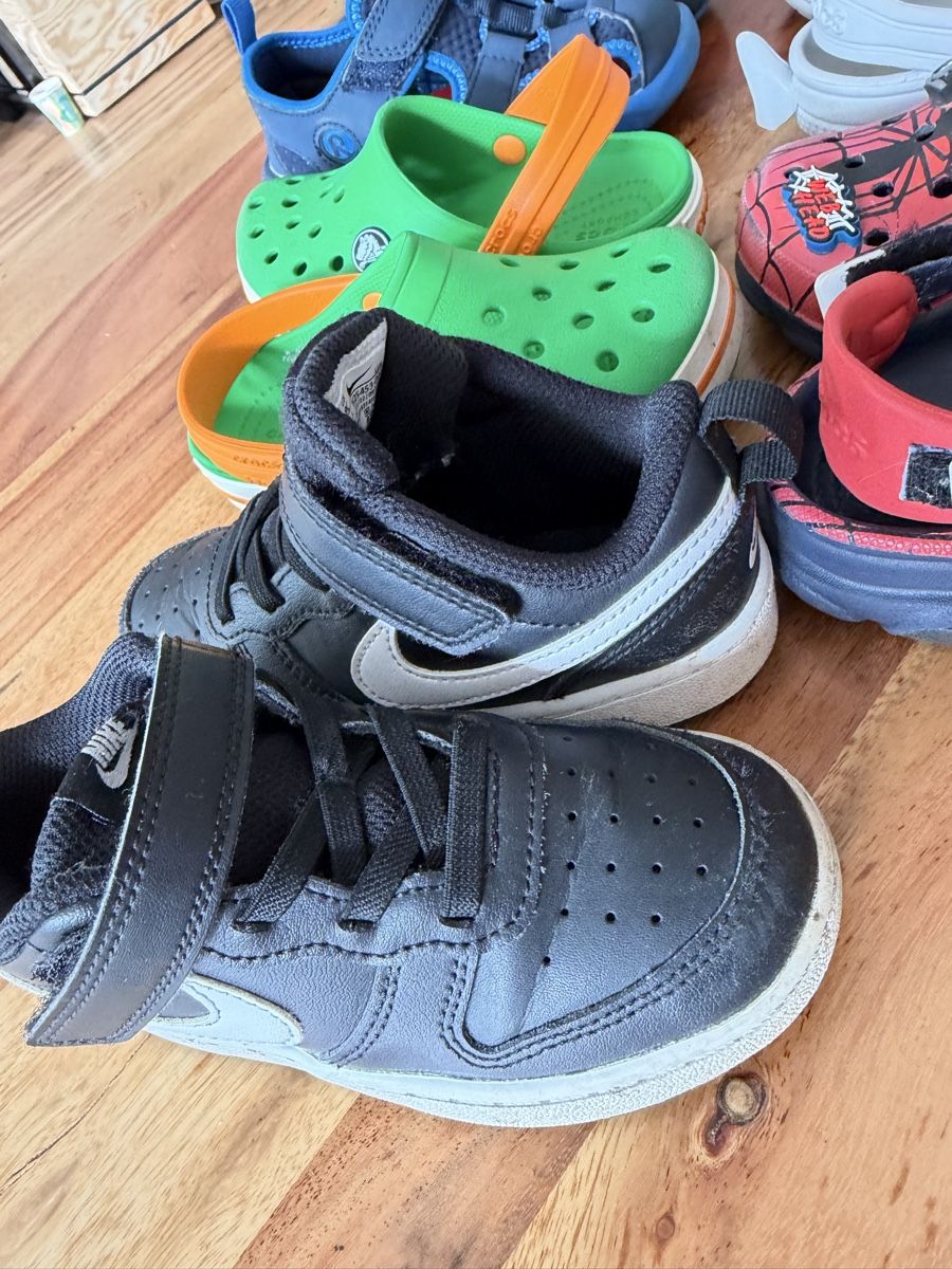 Scarpe per ragazzi: Schuhpaket Grösse 26/C9 – Usato da Wangen b. Olten venduto da yoshi82 1
