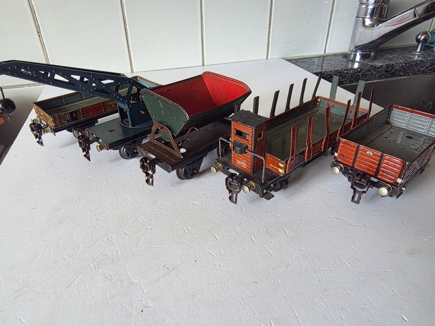 Märklin Modelleisenbahnen: 5 Stück verschiedene Güterwagen – Gebraucht aus Seuzach von Loeckeli01