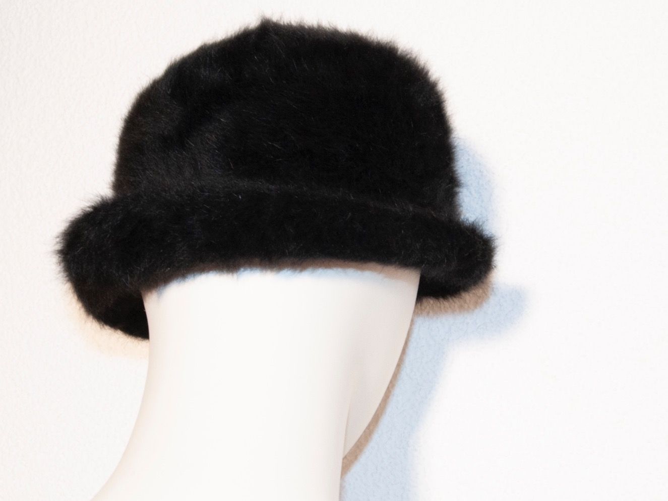 Copricapi, berretti & cappellini: Damenhut Angora – Usato da Zollikofen venduto da pico27 1
