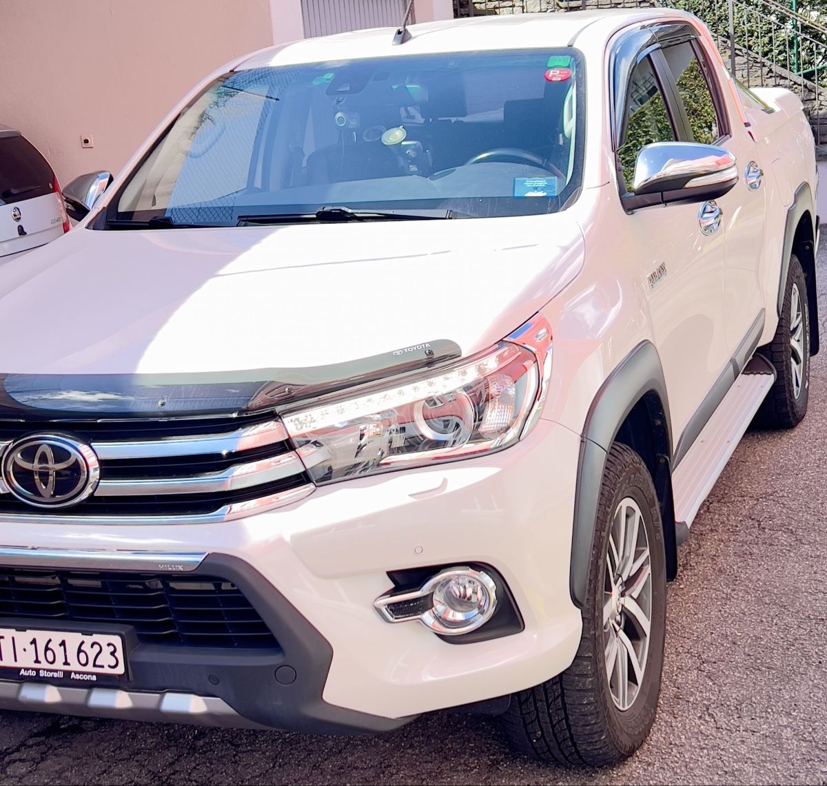 Toyota Veicoli commerciali: Toyota Hilux   2017 – Usato da Losone venduto da Mario. 3