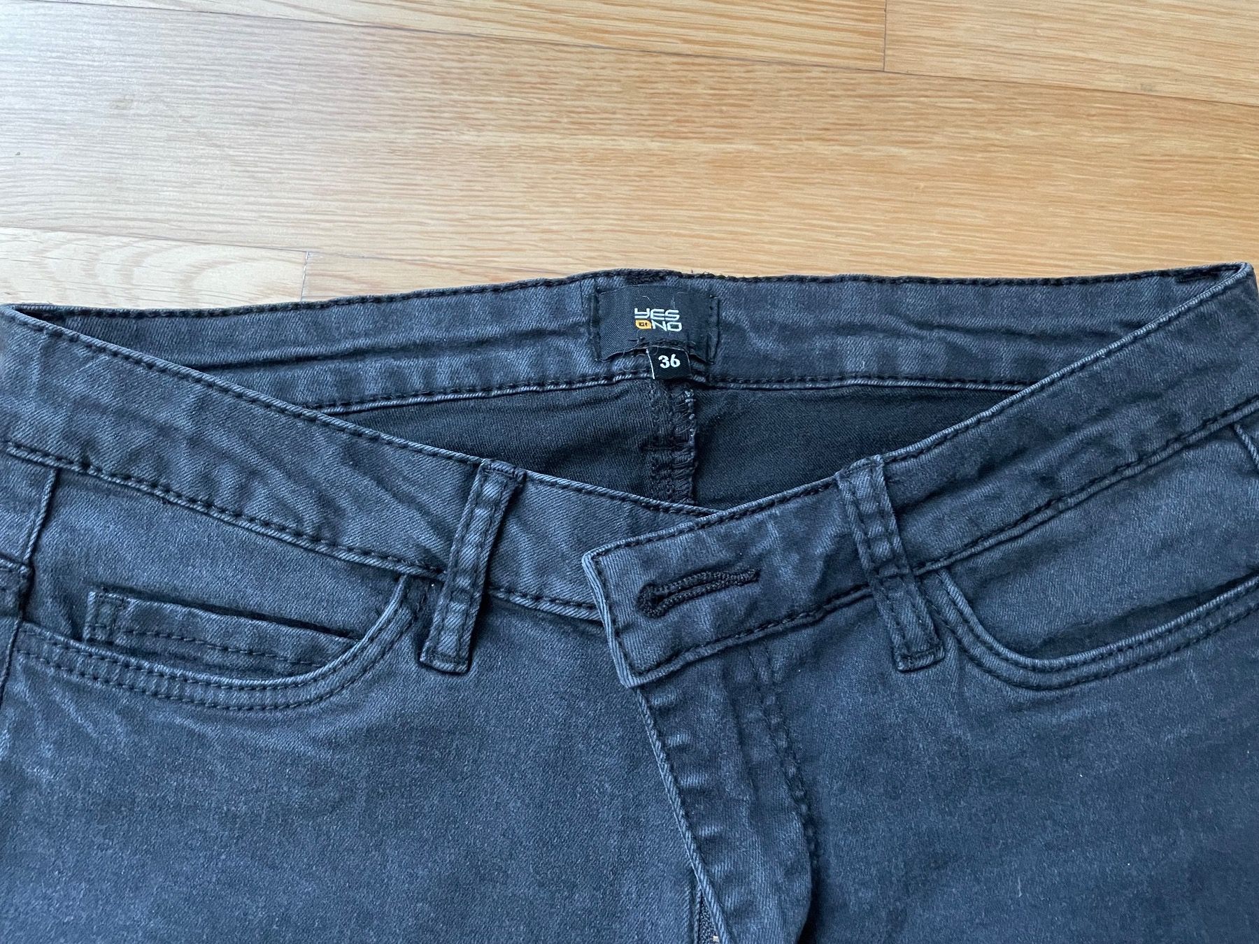 Yes Or No Jeans: Yes or No, Leopardenmuster 34 – Usato da Zürich venduto da Sonnenschein_ 3