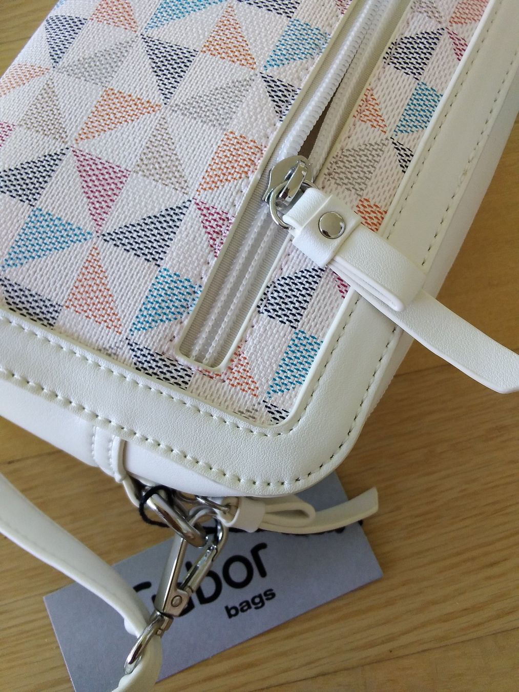 Gabor Taschen für Damen: Jetzt im Sale: GABOR Crossbody Bag Offwhite Multicolor – Neu und originalverpackt aus Buchrain von QueenyHE51 7