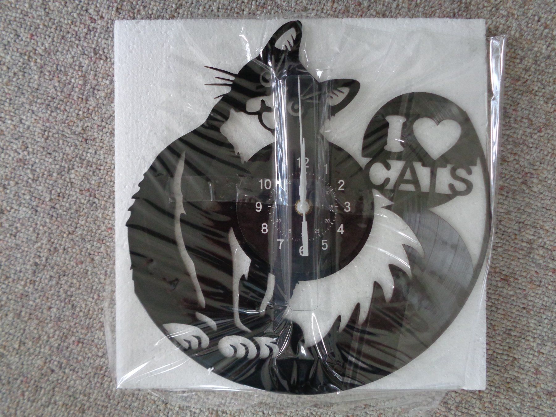 Orologi da terra & Orologi da parete: Schallplatten Wanduhr mit Katze Ø30 cm – Nuovo e nell'imballaggio originale da Langenbruck venduto da Gumsi 4