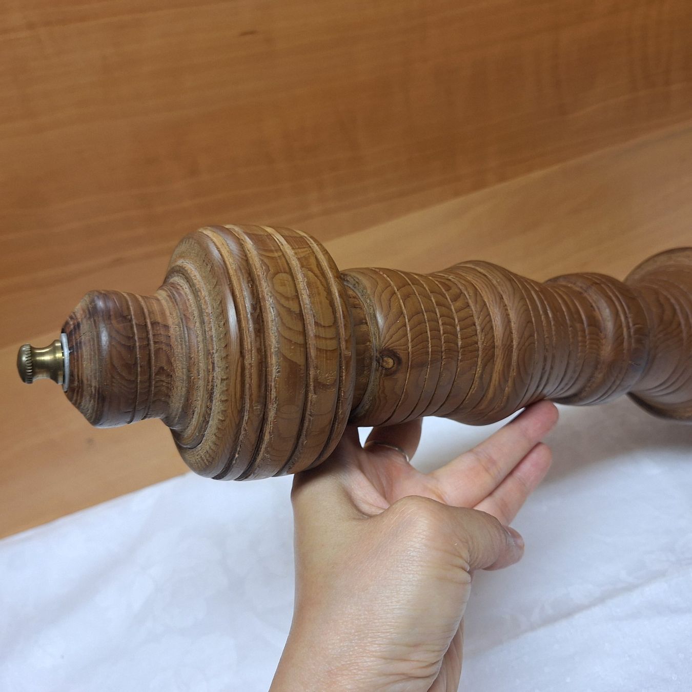 Tutte le decorazioni: Rustikale, sehr grosse Pfeffermühle, zu Dekozwecken – Usato da Winterthur venduto da Goldpipau 8