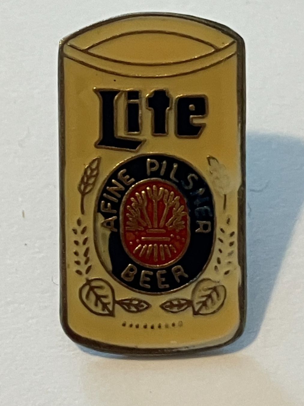Placchette & Badge: 1 Pin Lite Bier Beer – Usato da Basel venduto da djwwpp