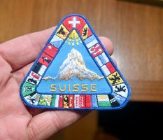 VINTAGE Badge SUISSE - ST. GALLER STICKEREI dreieck