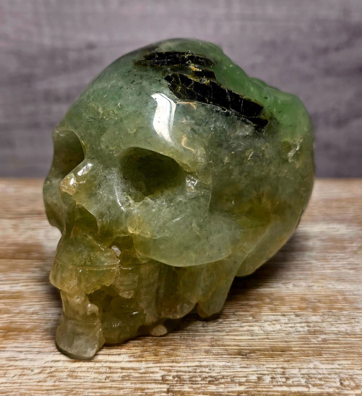 Minerali & Pietre curative: Prehnit Schädel 485g – Nuovo e nell'imballaggio originale da Matzingen venduto da Shay_Crystalz