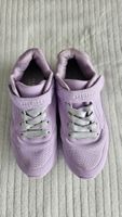 Sketchers 35