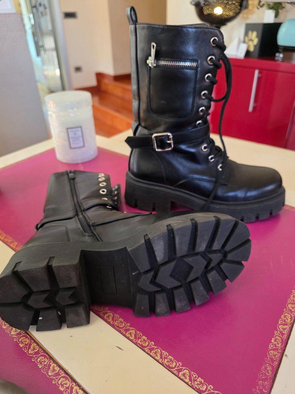 Scarpe da donna: Biker neri boutique King – Usato da Gordola venduto da ang_7257 1