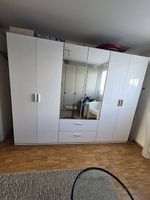 Spiegelschrank