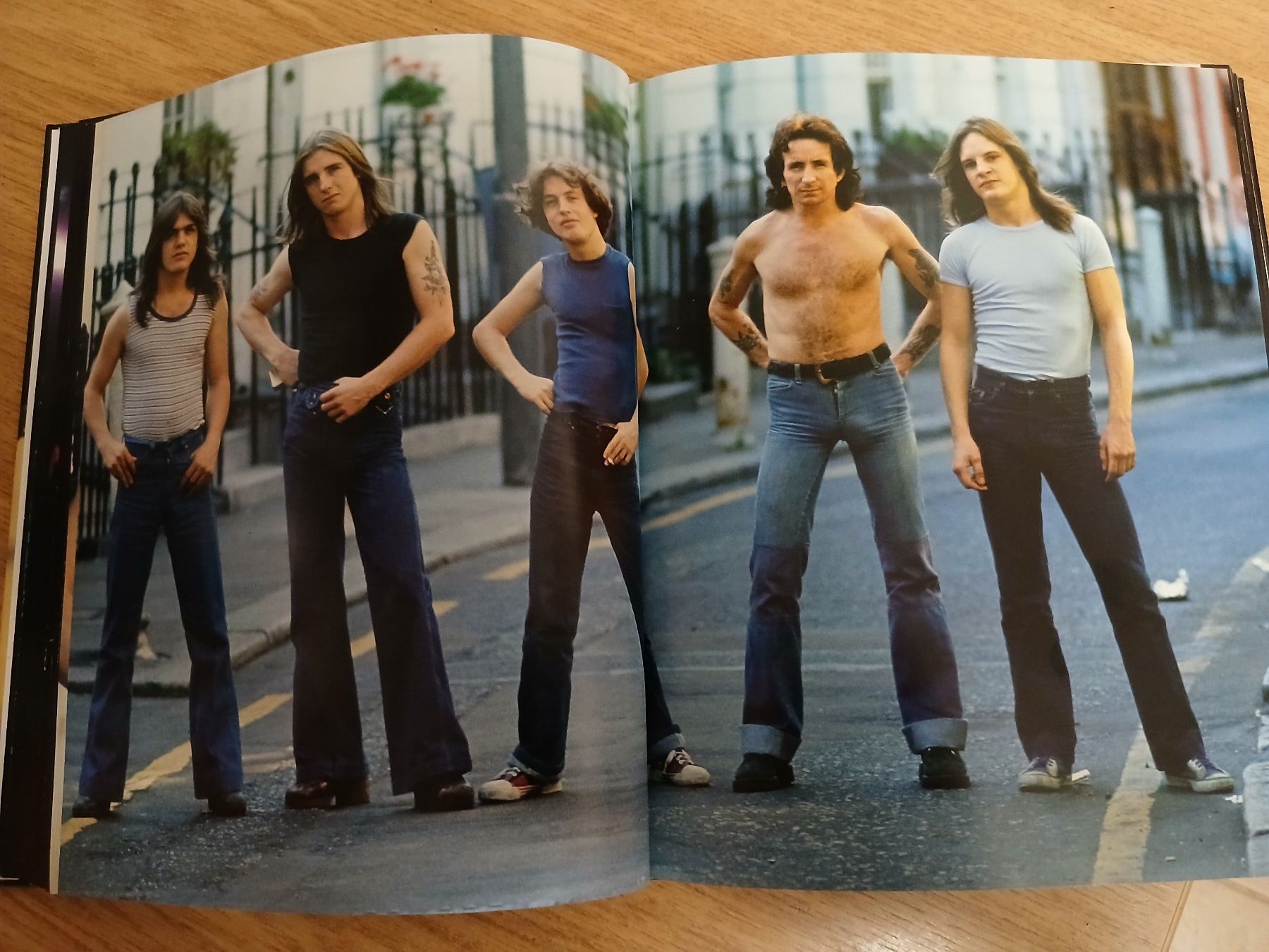 Bücher: AC/DC Bilderbuch – Gebraucht aus Oekingen von Johnsen1 1