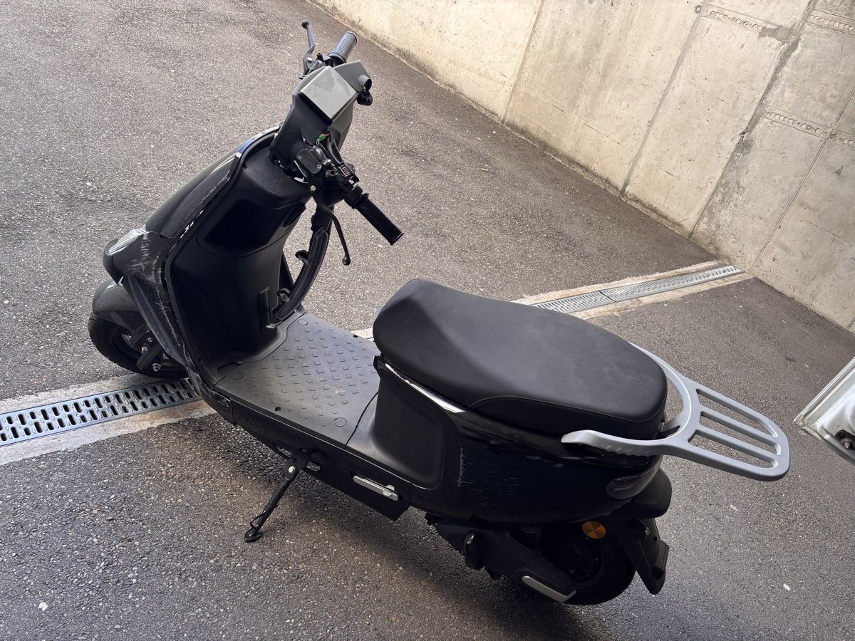 Scooter: E Roller ab 1.- ( Unfall )  – Difettoso da Bülach venduto da aes_vd5b 4