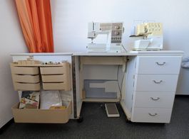Nähmaschine BERNINA 1130 (inkl. Nähmaschinenmöbel)