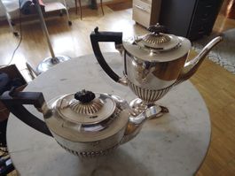 Antik versilberte Kaffee und Tee kanne