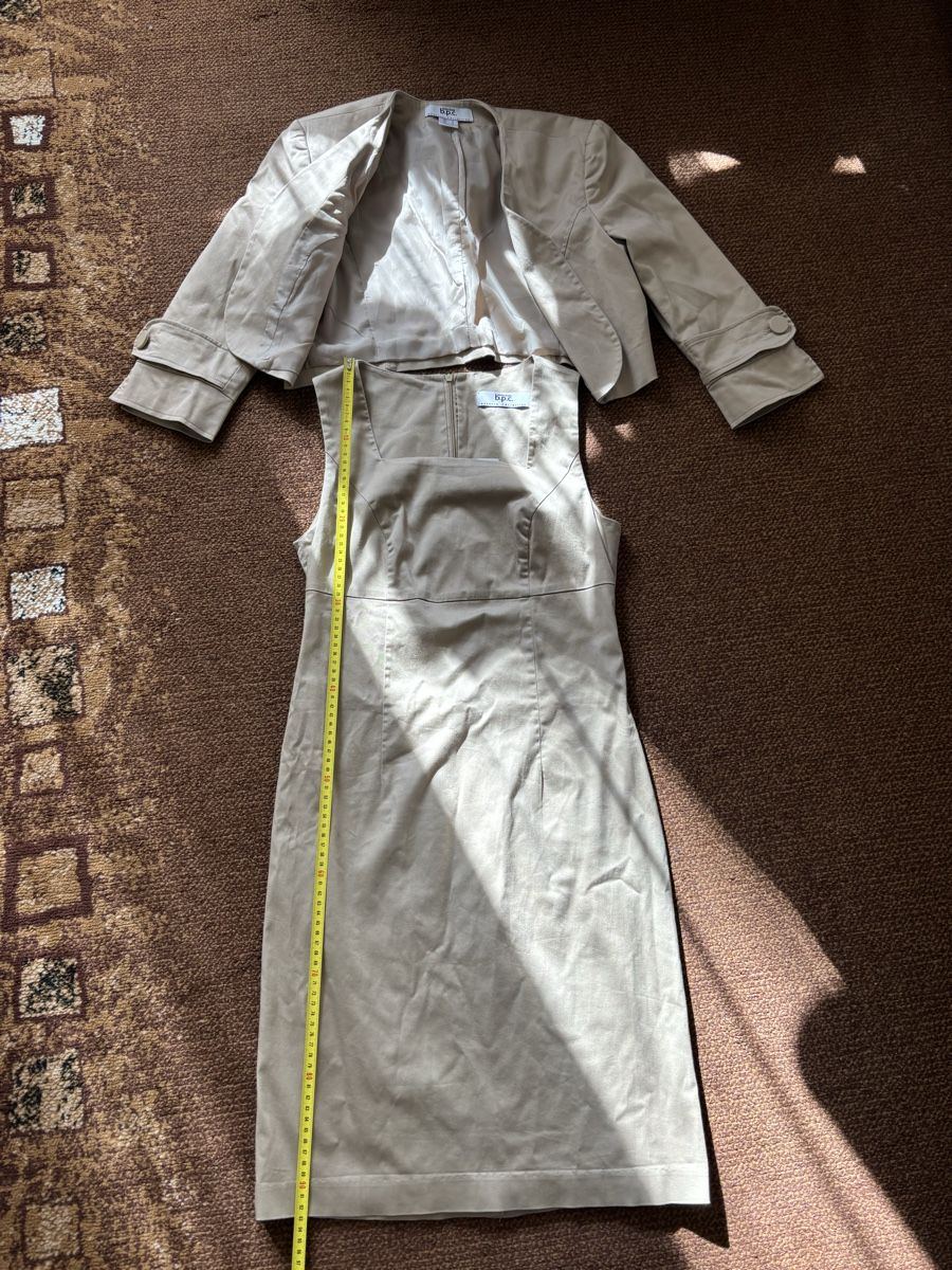 Vestiti: Dress chic – Usato da Confignon venduto da Second_Hand_Ch