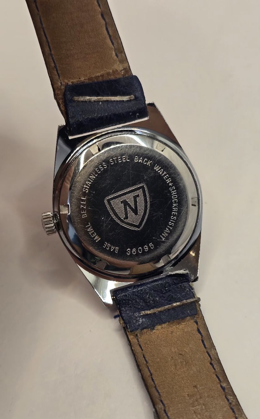 Nivada Montres: Nivada Hand-wind 32mm – D'occasion à Minusio par AGSuhren 7