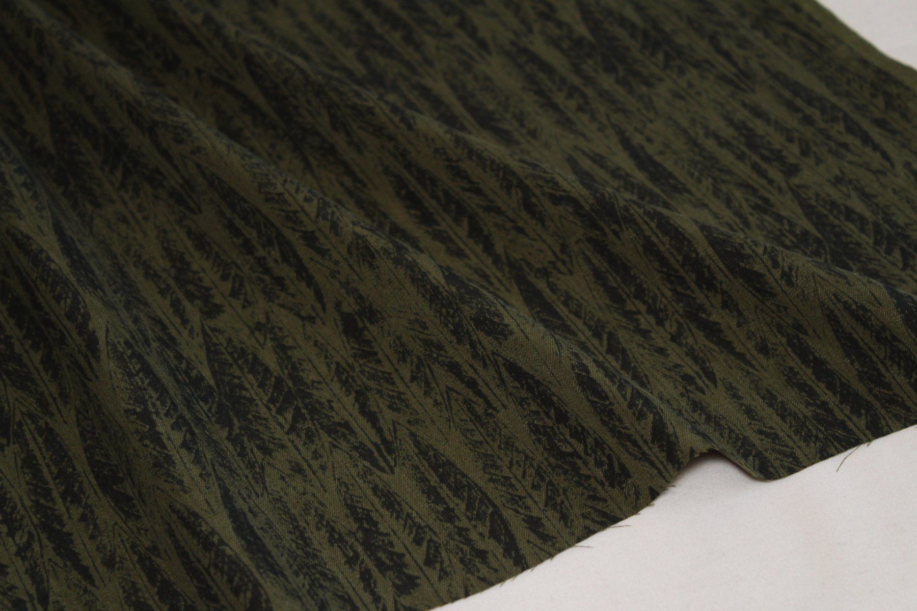 Stoffe: Stoff Kleiderstoff Viscose d.grün – Neu (gemäss Beschreibung) aus Obfelden von solomon111