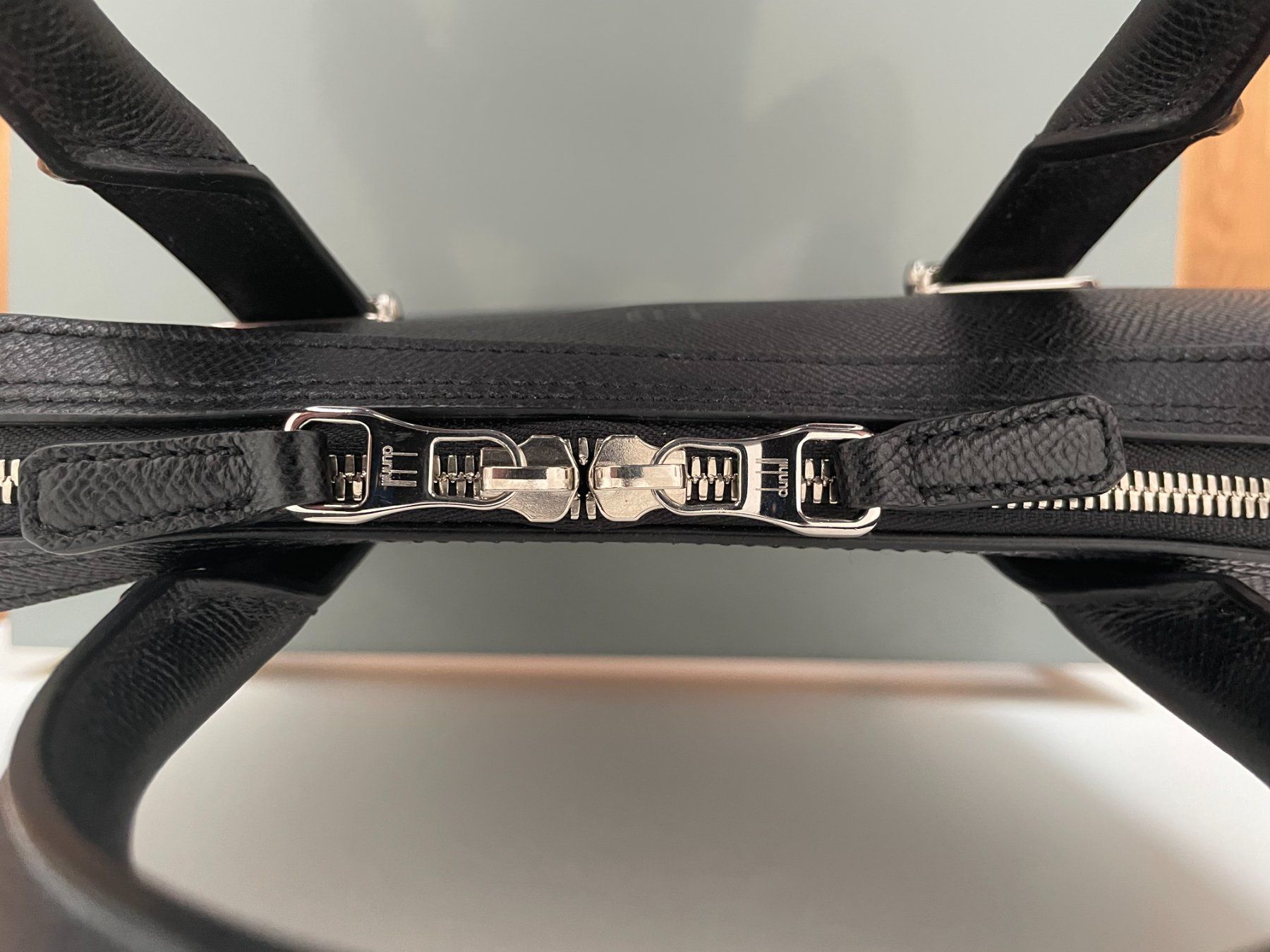 Dunhill Valises & Sacs: Dunhill Cadogan Single-Gusset Document Case – D'occasion à Zürich par ger_p6mz 4