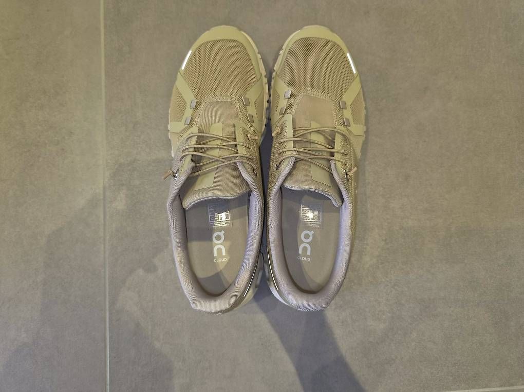On Chaussures hommes: On Cloud 6 Gr. 44 – Neuf (Voir description) à Gams par gaecdom87 3