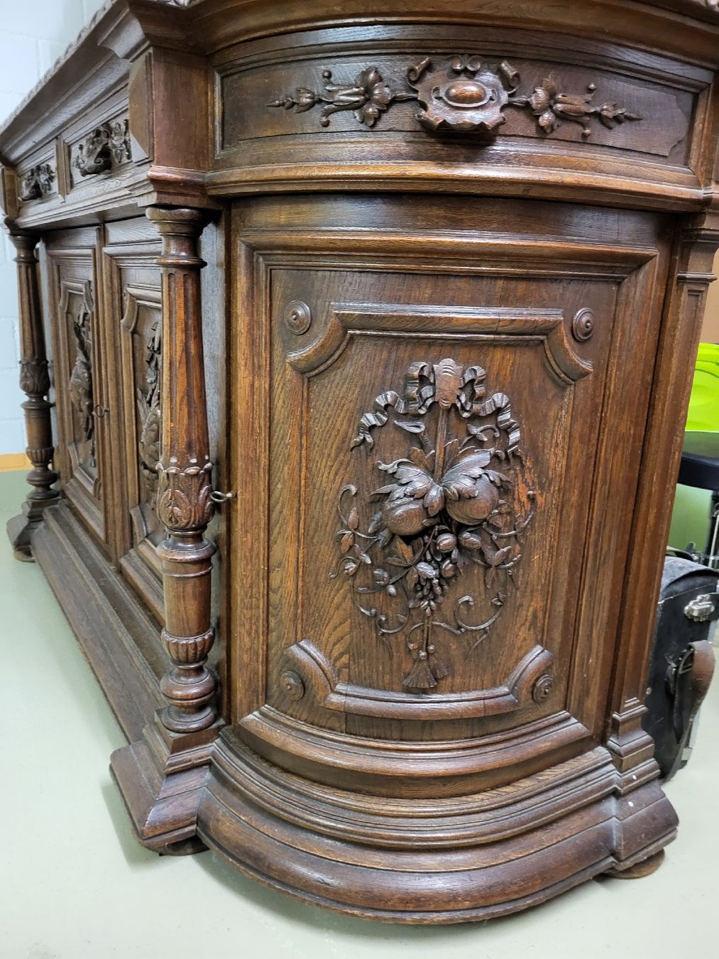 Credenze: Antikes Eichenbuffet Schrank mit Schnitzereien Holz – Usato da Rombach venduto da tine1111 4