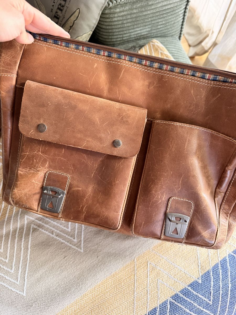 Aunts & Uncles Taschen: Leder Tasche von aunts & uncles aus Echtleder – Gebraucht aus Sursee von ste_zr96 5