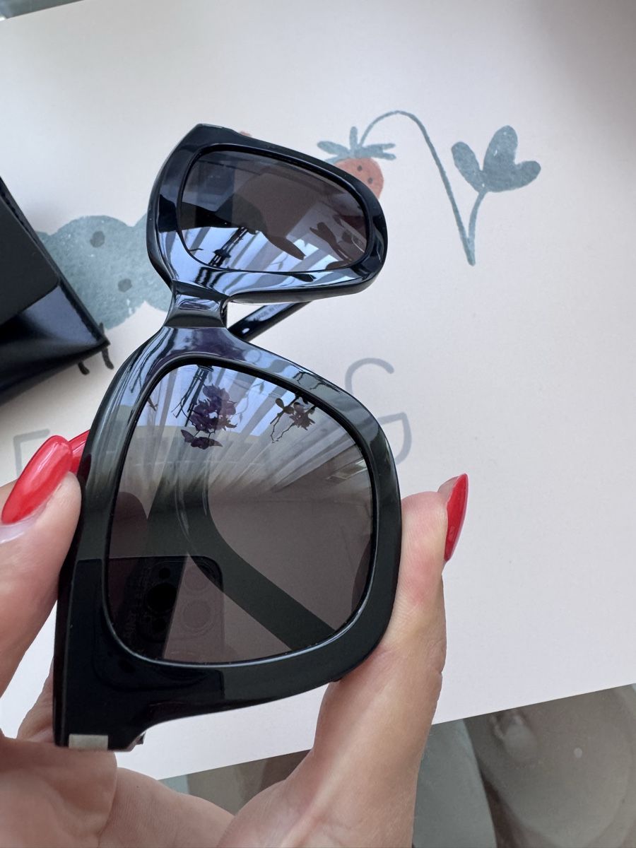 Saint Laurent Occhiali & Lenti: YSL Sonnenbrille Damen schwarz – Usato da Unterengstringen venduto da Cuz_5555 1