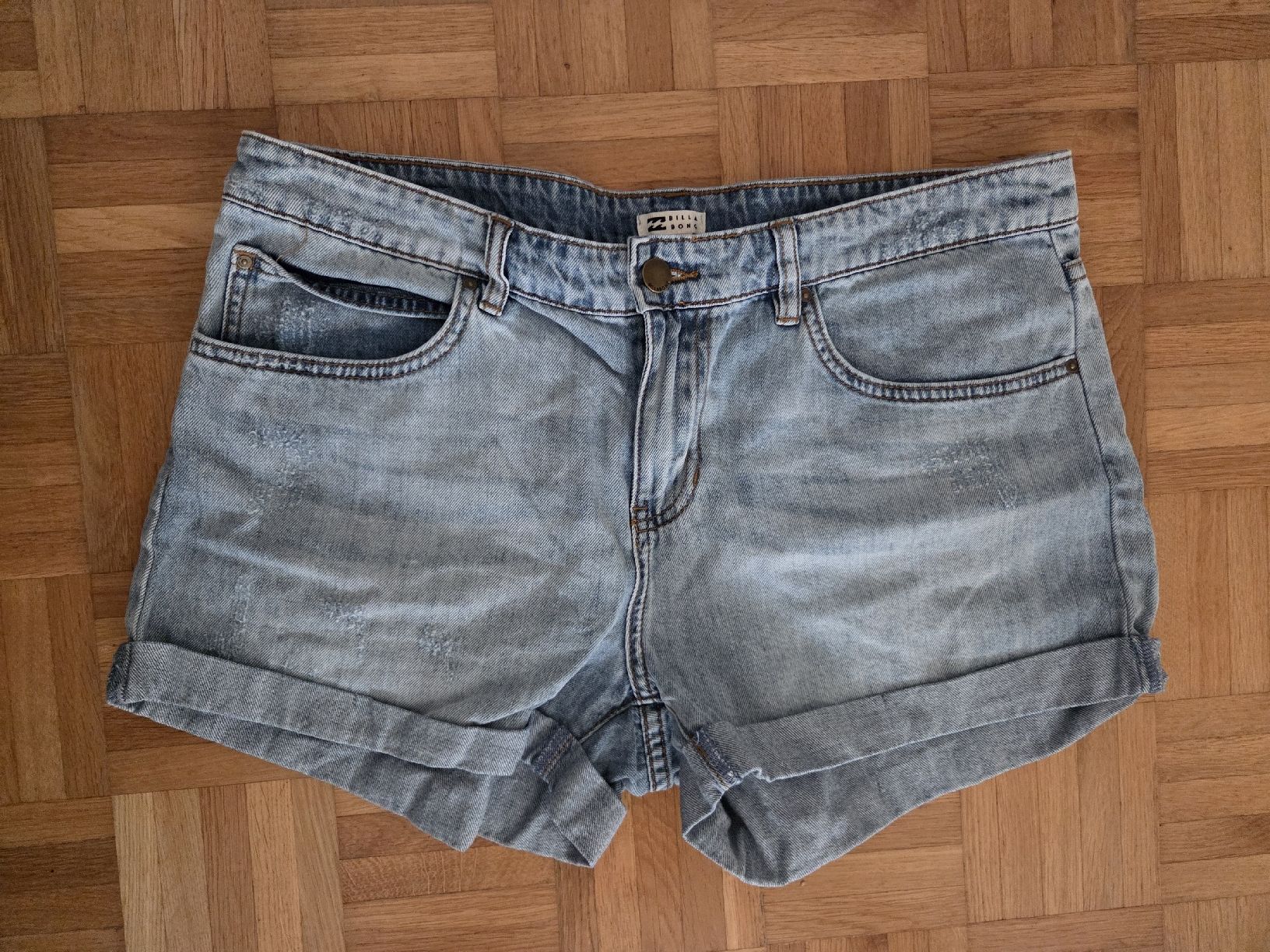 Billabong Jeans: Jeans Shorts Damen  – Neu (gemäss Beschreibung) aus basel von Mountainfreak