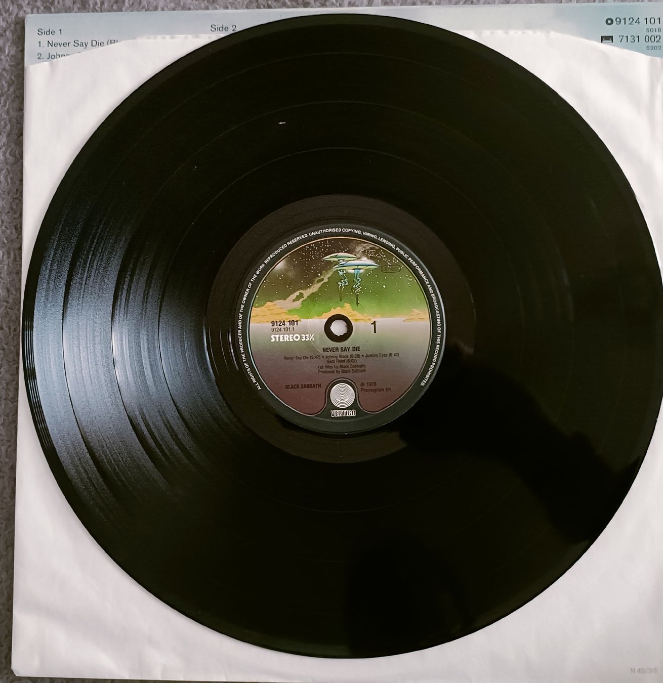 Schallplatten: BLACK SABBATH - Never Day Die LP – Gebraucht aus Luzern von cryptonic79 2