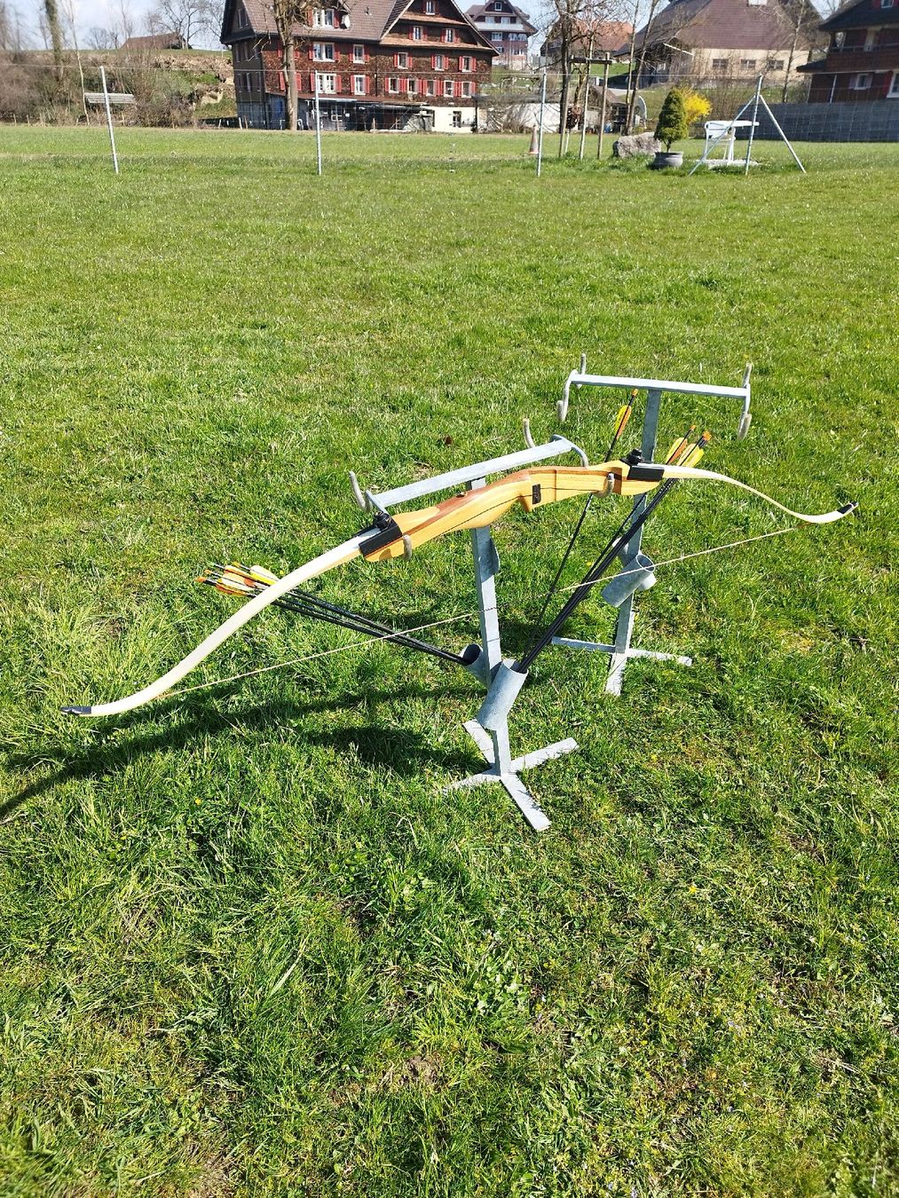 Bogenschiessen: Pfeil- und Bogenhalter – Gebraucht aus neuenkirch von Hubbi 2