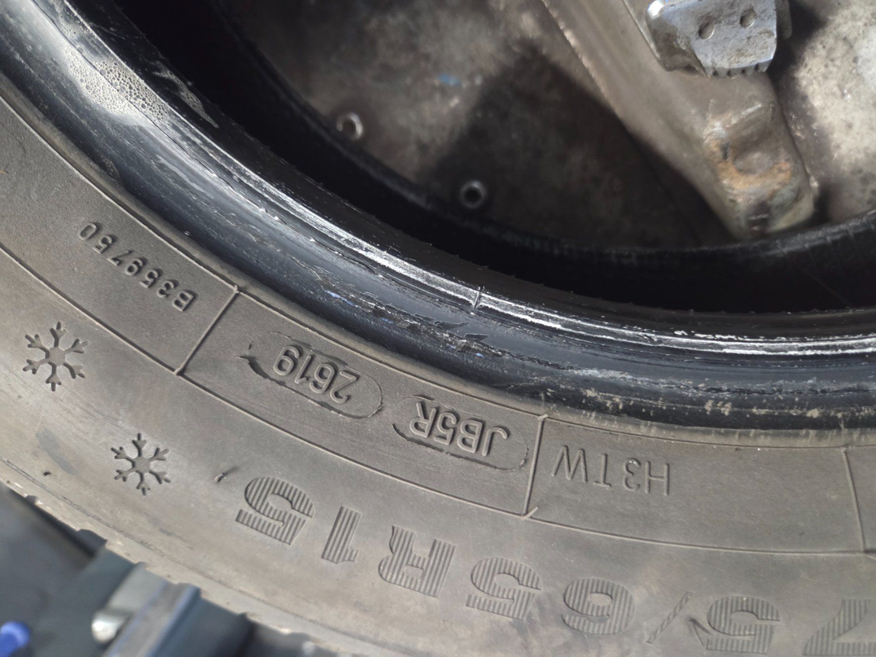 Altro in Scrittura & Disegno: 175 / 65 R 15  84T  Dunlop – Usato da Fischbach-Göslikon venduto da 5620BremgartenAG 6