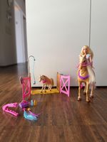 Barbie Pferdestall Set mit Puppe, sehr guter Zustand