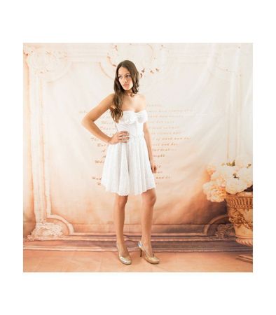 Kurze Spitze verziert Hochzeitkleid