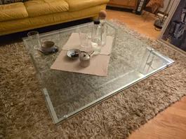 Couchtisch quadratisch Glasplatte Metallrahmen stabil