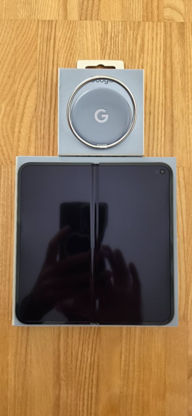 Google Telefoni cellulari / Smartphones: Google Pixel 10 Pro Fold / 256 GB, Moonstone, 6.40" – Usato da Zweidlen venduto da Blace