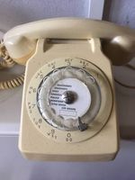 Téléphone ancien 20 eme siècle