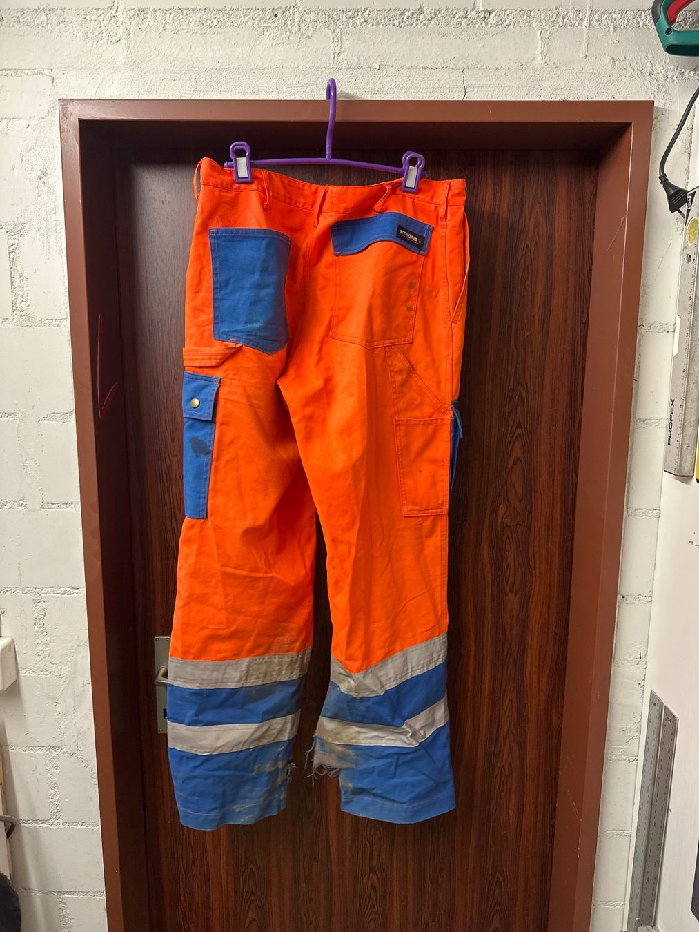 Pantaloni: Strong lange orange Hosen – Usato da Grüningen venduto da DomegaStore 1