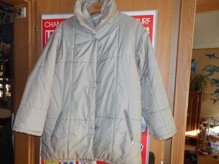 sehr warme lange Winterjacke Gr.46