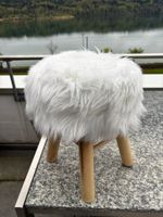 Hocker 4 Beine, Fell abnehmbar zum waschen