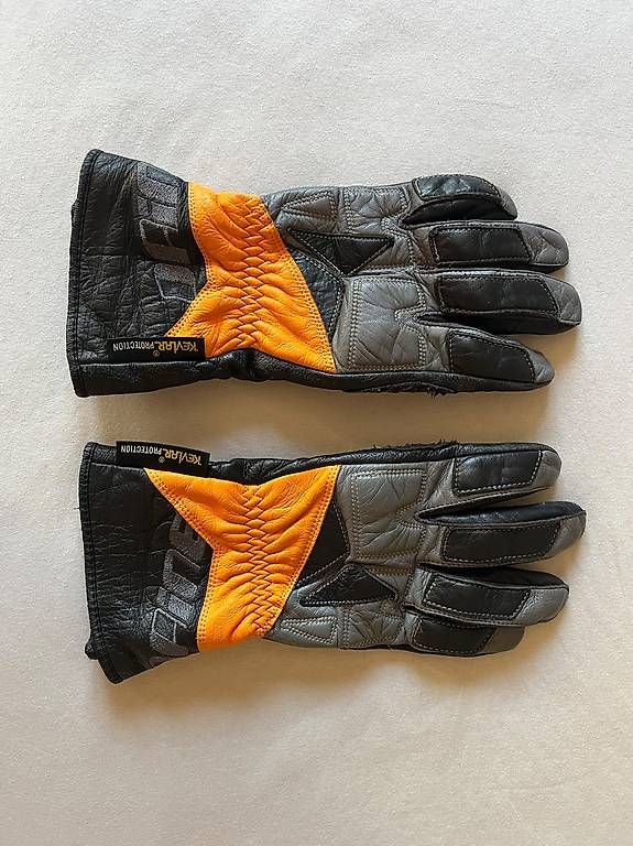 Guanti & manicotti: Motorrad Handschuhe Grösse M – Usato da Chur venduto da fitundheil