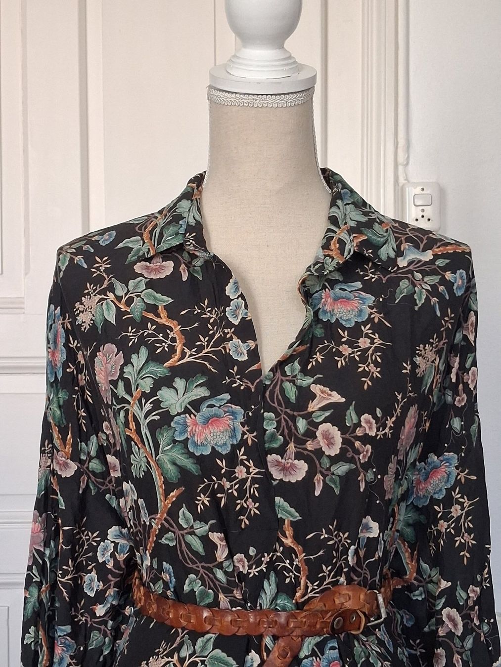 Zara Tuniques: Tunika Bluse Blumen Zara Gr. L – D'occasion à Ried-Brig par Zzyzx 1