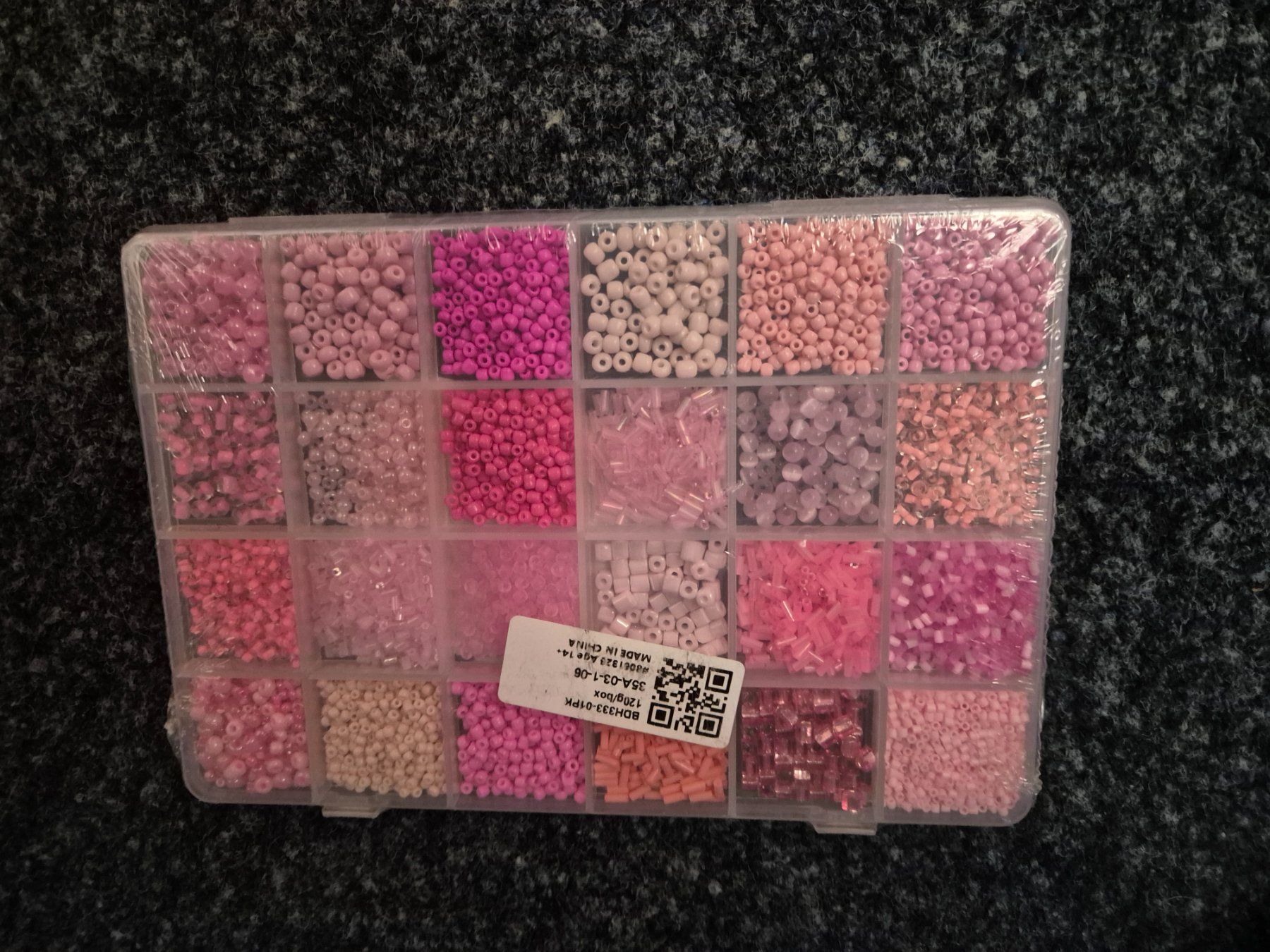 Perles (synthétiques): Rocailles Perlen, Box verschiedene Grössen – Neuf avec emballage d'origine à Läufelfingen par Netti04 1