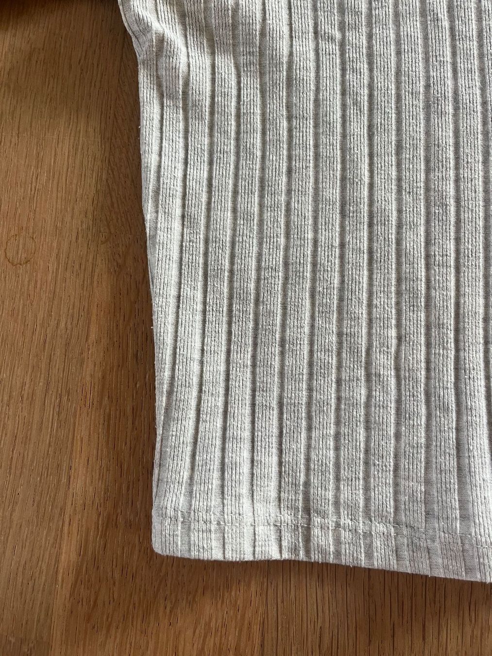 H&M Maglioni & Felpe: Pullover H&M Rippen Stehkragen Grau – Usato da Laupen BE venduto da lee_ym6v 3