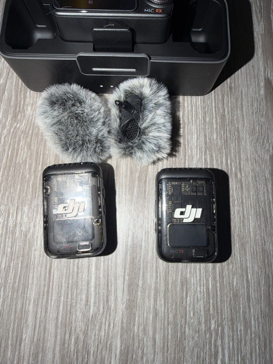 DJI Microphones: DJI Mic 2 (2 TX + 1 RX + Charging Case) – D'occasion à Horgen par AragornSt 2