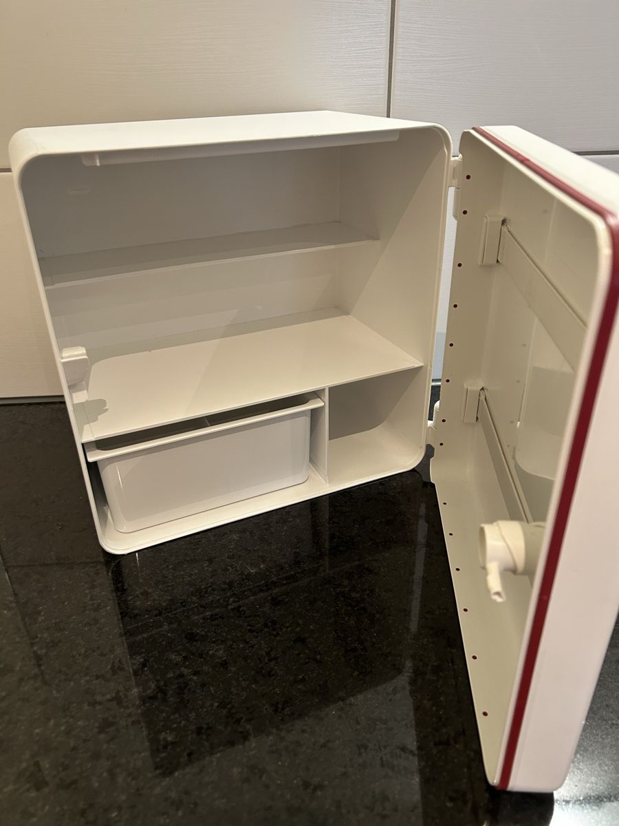 Armadi: Medikamentenschrank – Nuovo (secondo la descrizione) da Escholzmatt venduto da Chrigi_burch