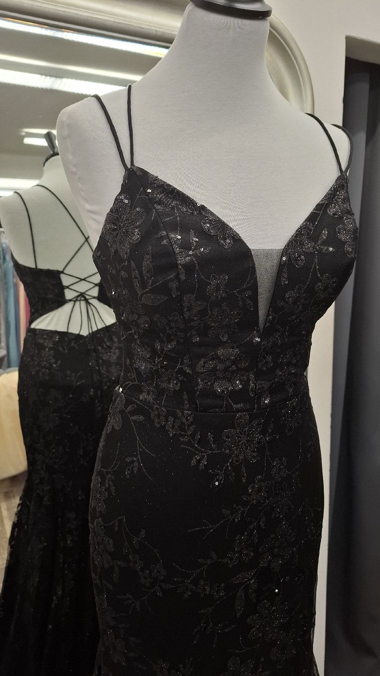 Vestiti: Schwarz Kleid – Nuovo (secondo la descrizione) da Uster venduto da VMT. 2
