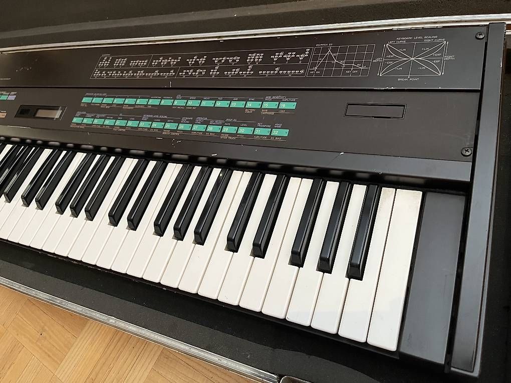 Strumenti musicali: Yamaha DX7 / DX-7 – Usato da Zürich venduto da Frecci123 2