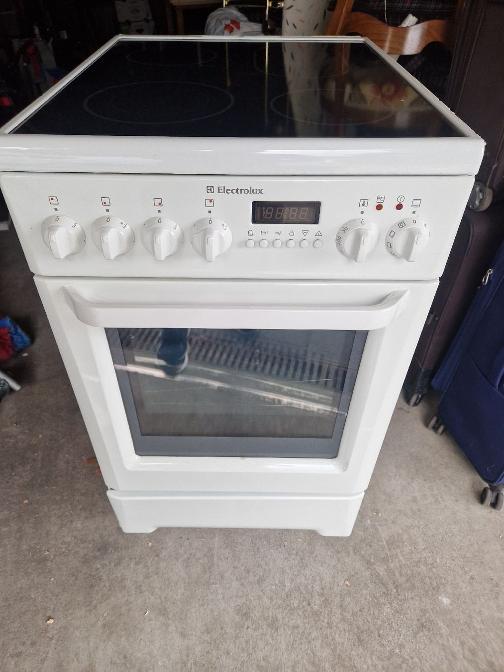 Cucine: backofen mit glaskeramik elektrolux – Usato da Zürich venduto da amza